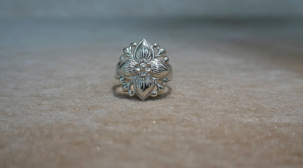 Handmade S999 silver Leaf in Bloom ring showing sculptural silver details